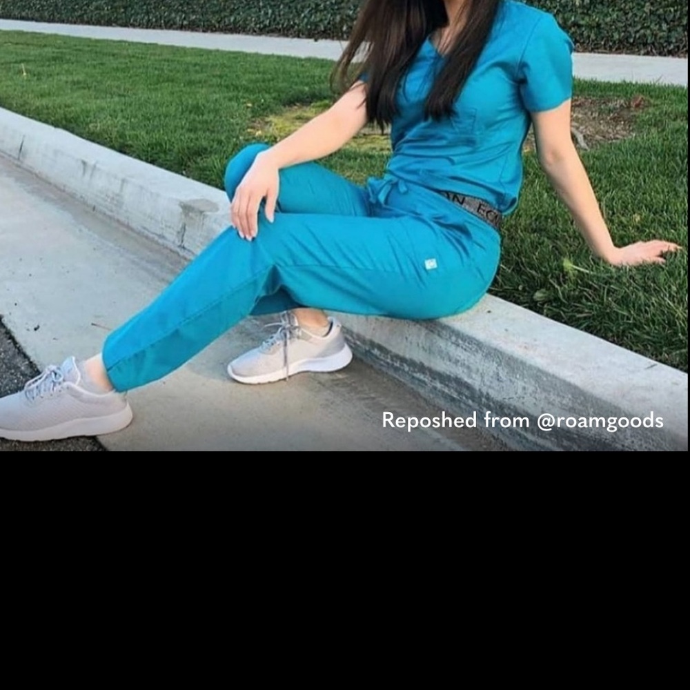 Women's Teal Scrub Set